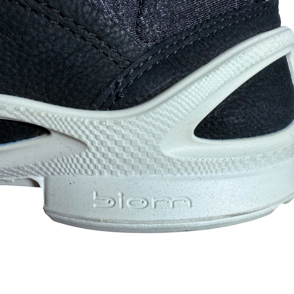Ecco Yak Leather Slip-On Biom Sneakers | Black | Size 7.5M - Picture 5 of 12